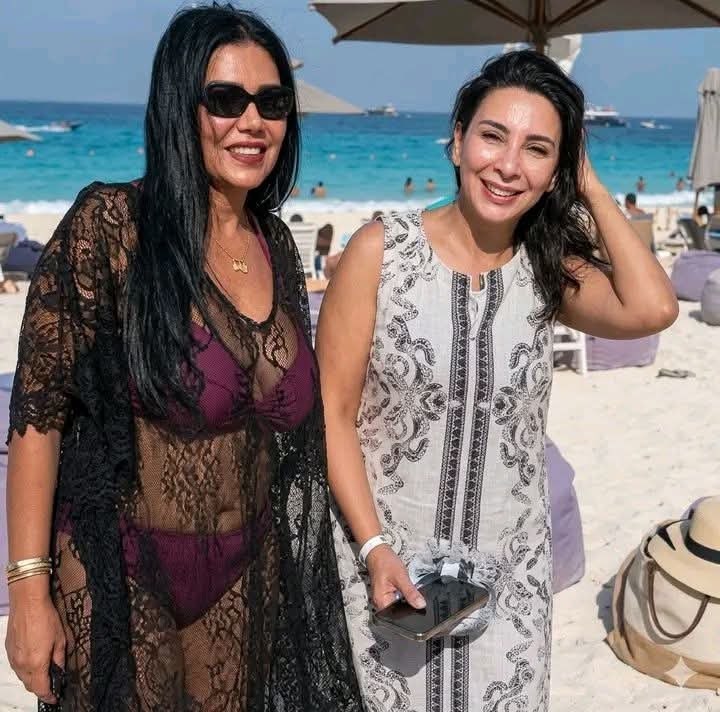 صور للفنانة رانيا يوسف بالمايوه