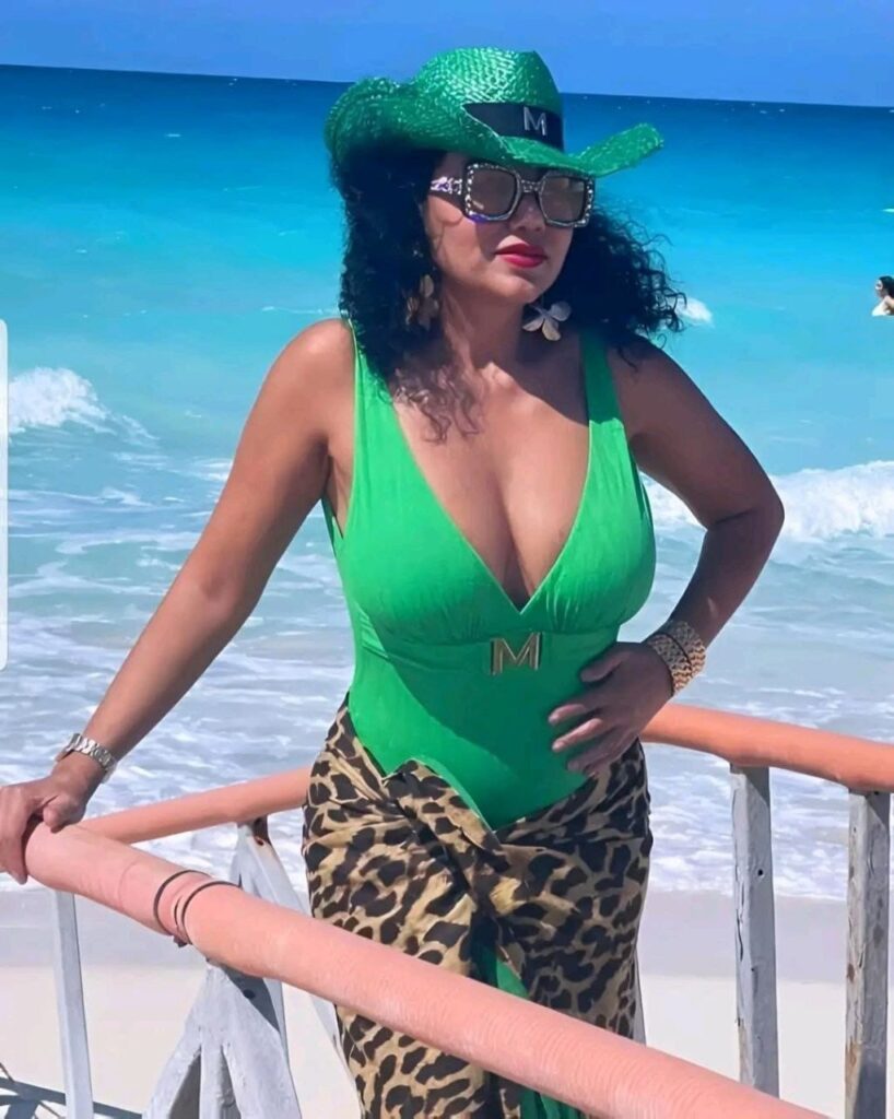 رانيا يوسف بالمايوه